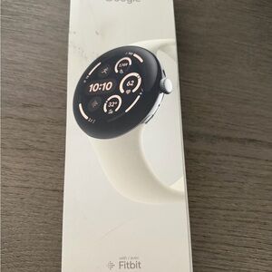 Google Smartwatch - Silver and White